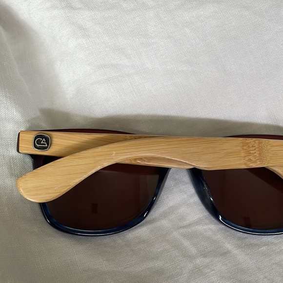 Venice Beach CaliSons turquoise and bamboo Sun glasses - Picture 5 of 9